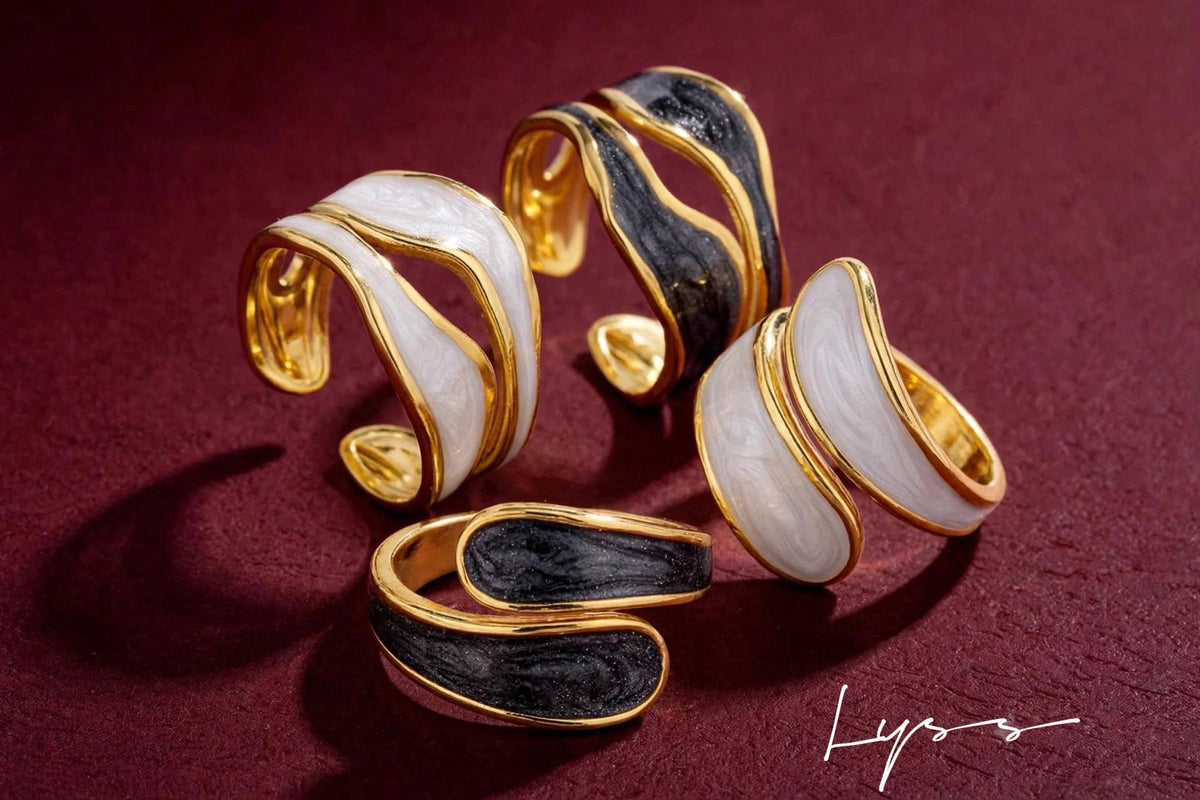 LYSS Atene - Anello Regolabile Effetto Onda | Anello Aperto in Smalto Bianco Perla e Nero Elegante